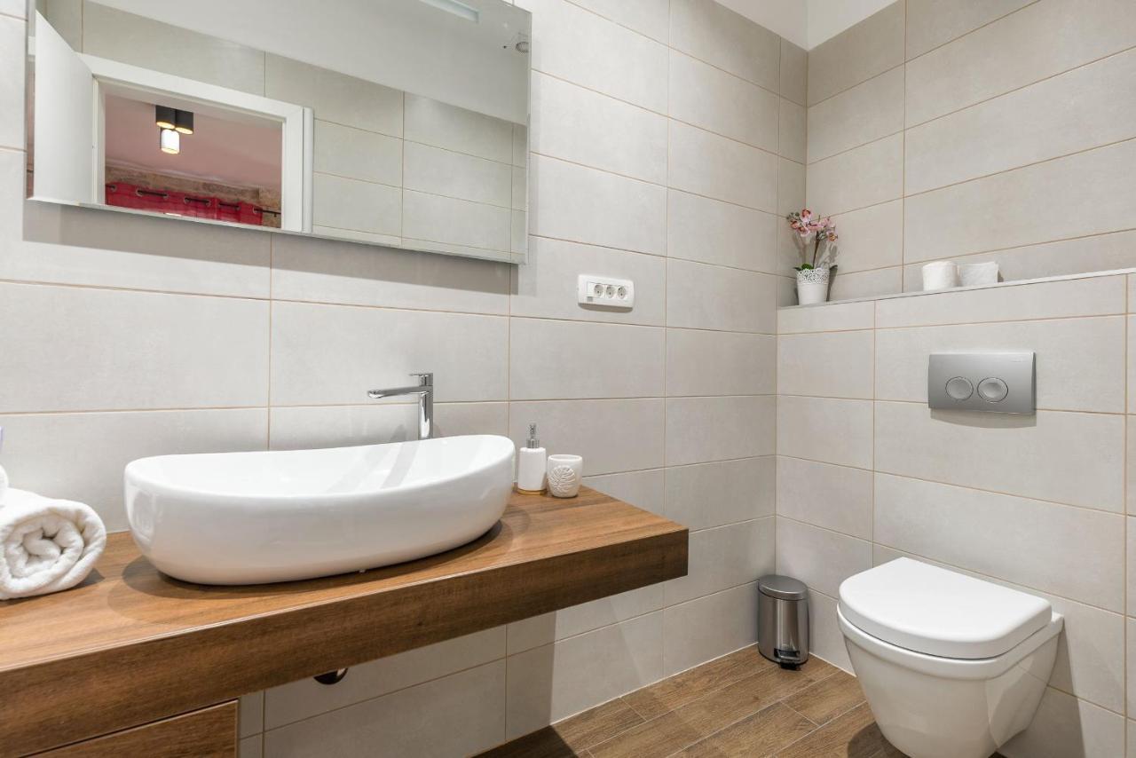 Aparthotel Vintage House Al Pozzo Hvar Town Exterior foto